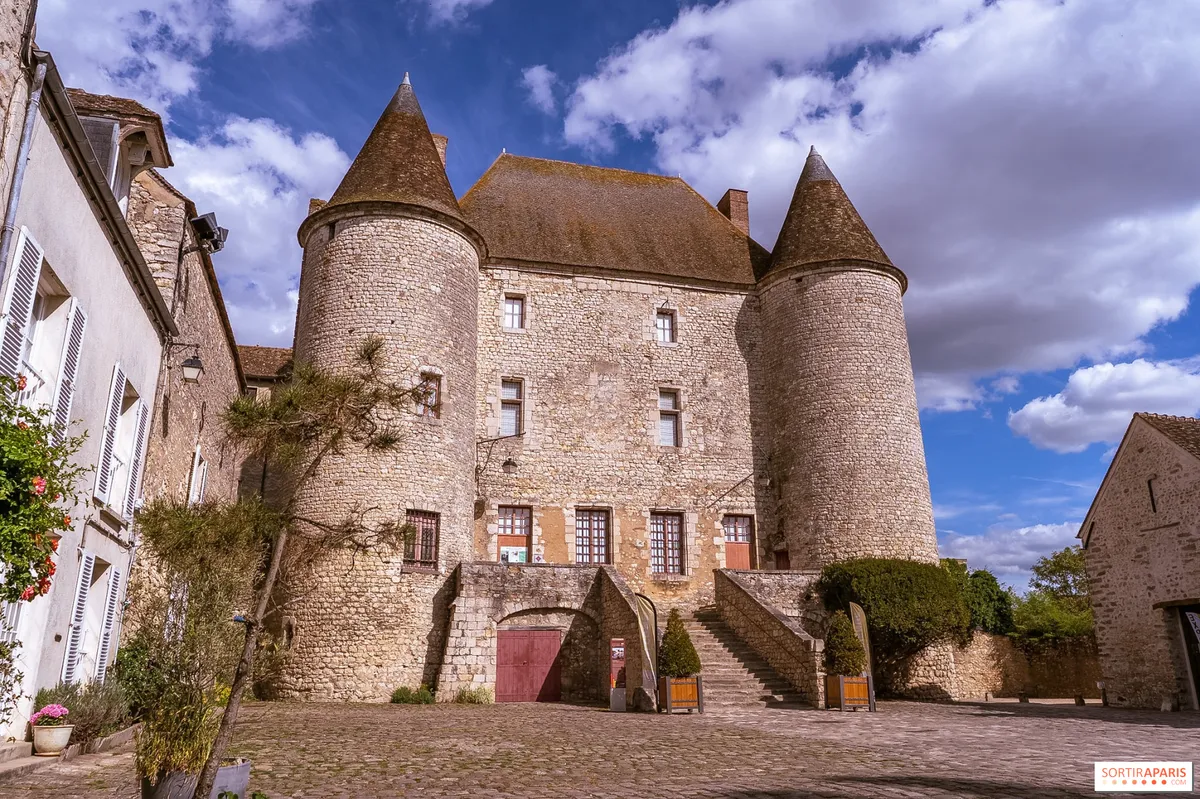 ch&acirc;teau &mdash; FR news