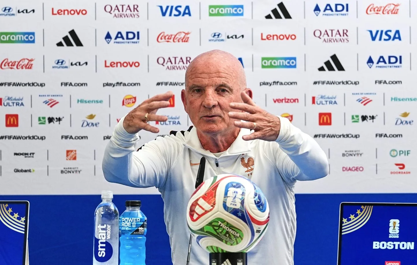 "Le seul petit probl&egrave;me c'est...", ce que va changer l'absence de Didier Deschamps sur le banc lors de France-Norv&egrave;ge