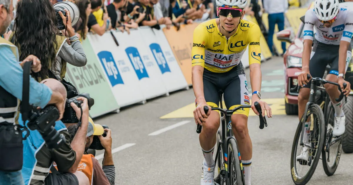 Tour de France : Quand Paret Peintre et Barguil regardent l'arriv&eacute;e de la derni&egrave;re &eacute;tape : Sports - Orange - Sports