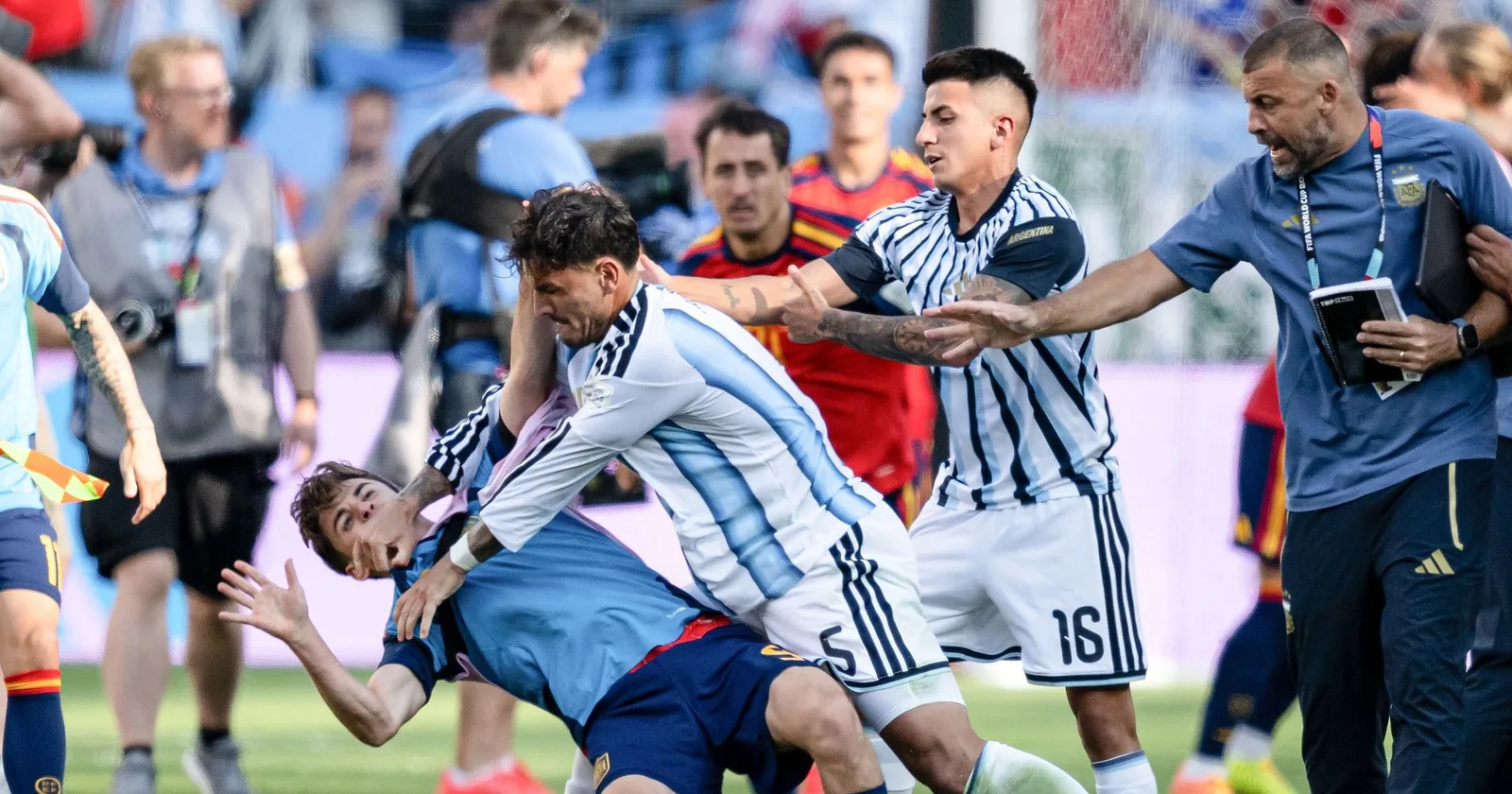 Coupe du monde 2026: La FIFA enqu&ecirc;te sur le comportement de Leandro Paredes apr&egrave;s la finale