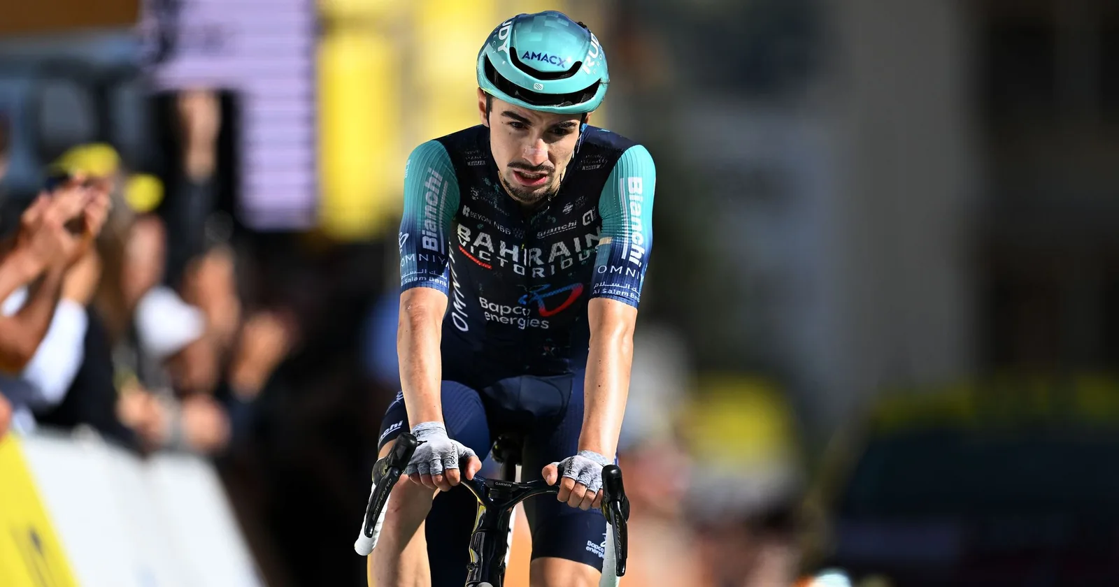 Richard Carapaz, &eacute;nerv&eacute; contre Lenny Martinez apr&egrave;s la 19e &eacute;tape du Tour de France : &laquo; Il n'a pas collabor&eacute; et apr&egrave;s il coupe la trajectoire &raquo;