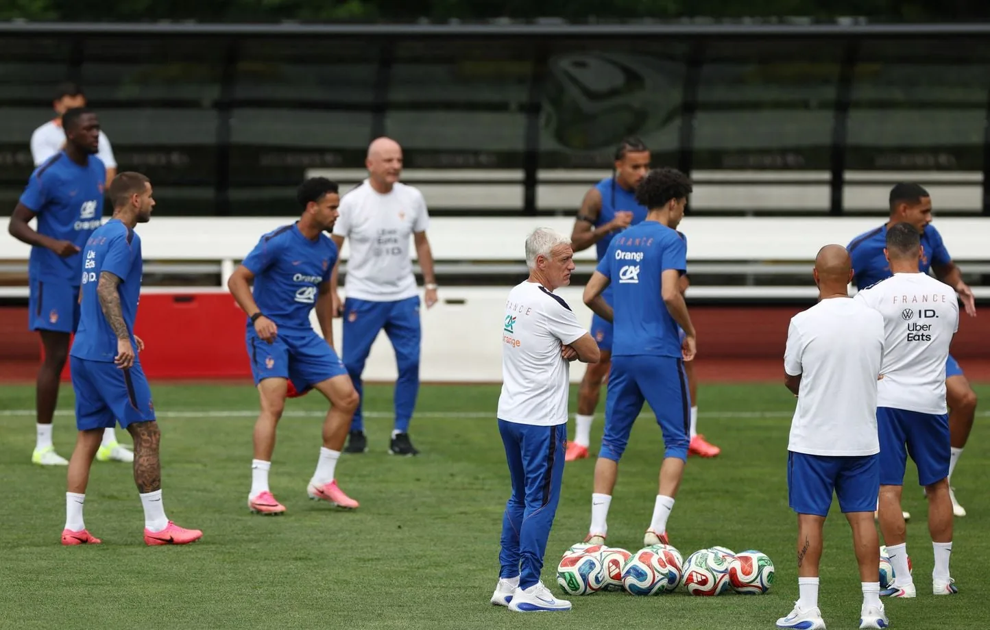 Ivan Barton, qui avait expuls&eacute; Miguel Almiron pour avoir couvert sa bouche, au sifflet de France-Espagne en demi-finales de la Coupe du monde 2026