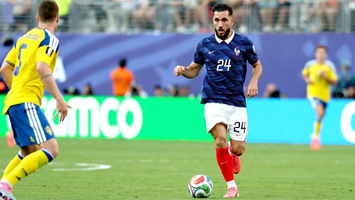 Rayan Cherki rend hommage &agrave; Didier Deschamps apr&egrave;s la Coupe du monde : &laquo; Reconnaissance infinie au coach, l'histoire parle pour lui &raquo;