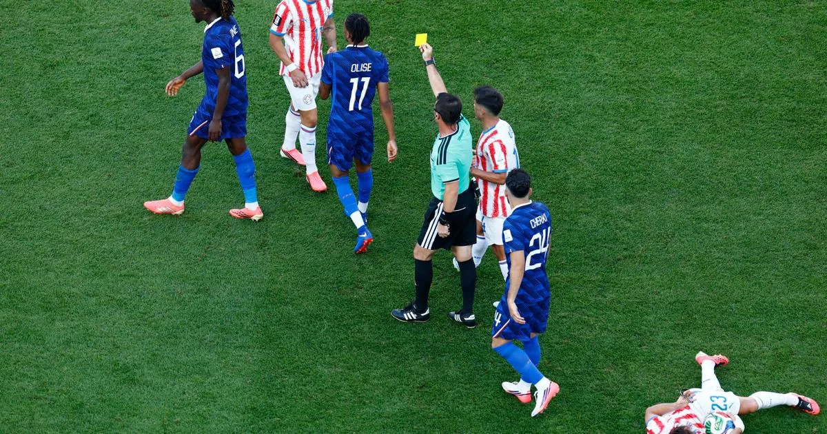 France-Paraguay : peut-on gagner en &eacute;tant &laquo; sale &raquo; ? - Le Point