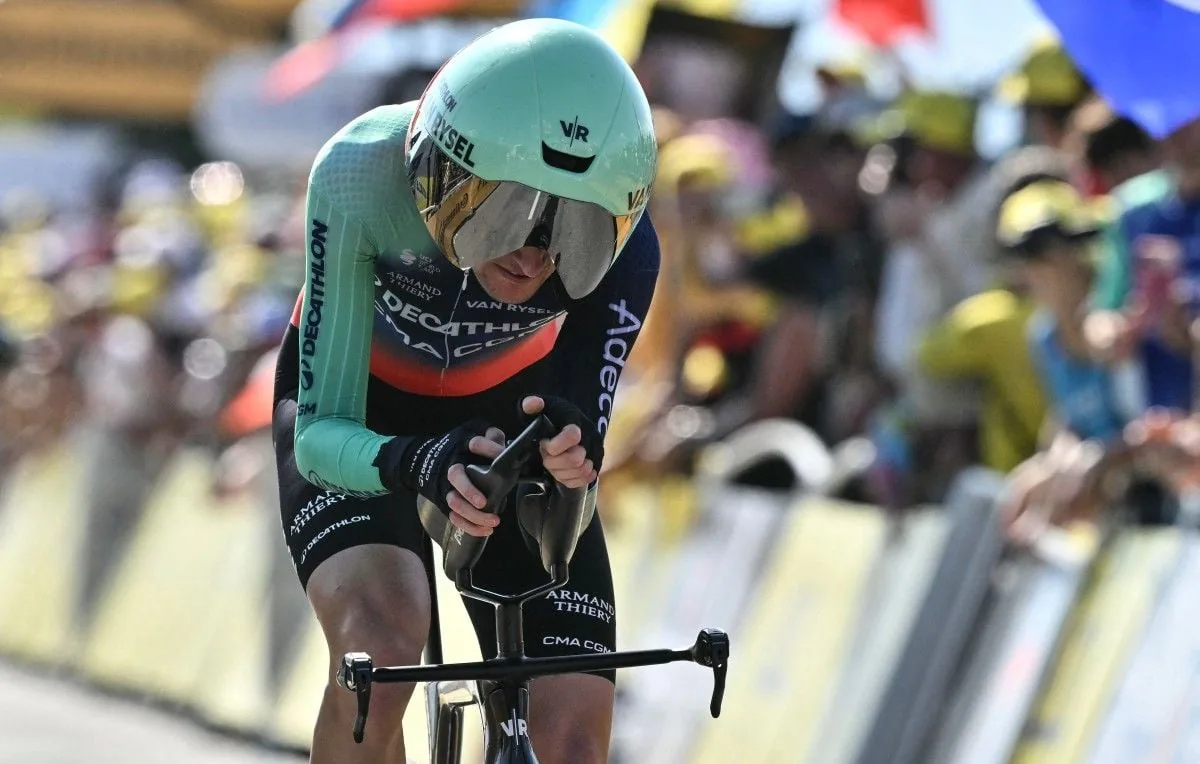 Secondes grappill&eacute;es, physique &laquo; encore solide &raquo; : performant sur le contre-la-montre, Paul Seixas est pr&ecirc;t &agrave; livrer bataille pour le podium du Tour de France - L'&Eacute;quipe