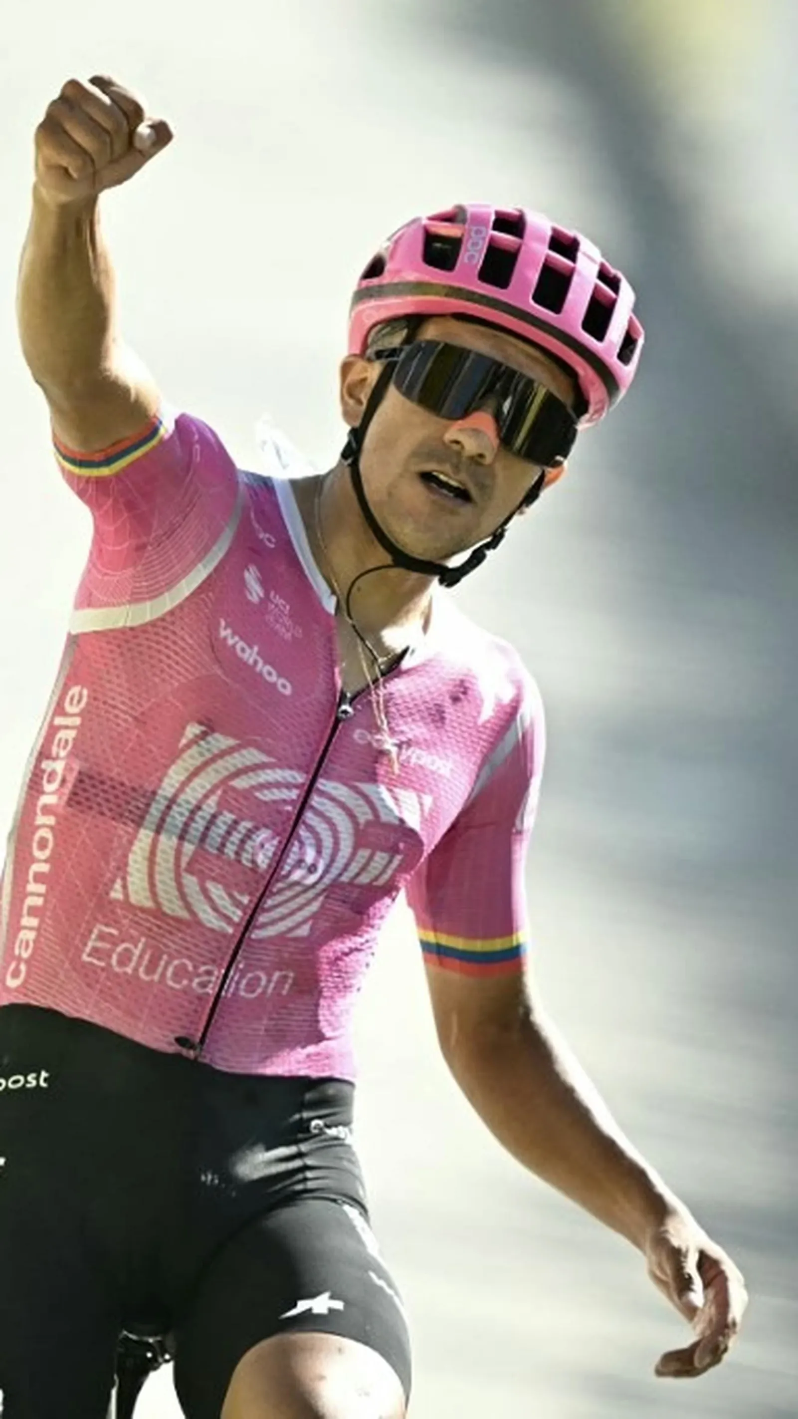 Richard Carapaz a remport&eacute; la 18e &eacute;tape du Tour de France en solitaire, le 23 juillet 2026, &agrave; Orci&egrave;res-Merlette. Sa deuxi&egrave;me victoire en carri&egrave;re sur la Grande Boucle. (LOIC VENANCE / AFP)