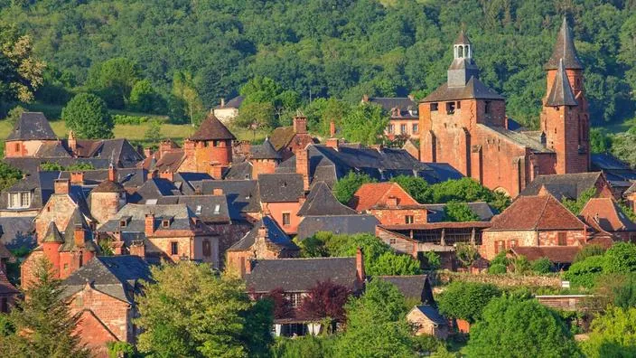 Le village de Collonge-la-Rouge ne verra pas le Tour de France ce dimanche.