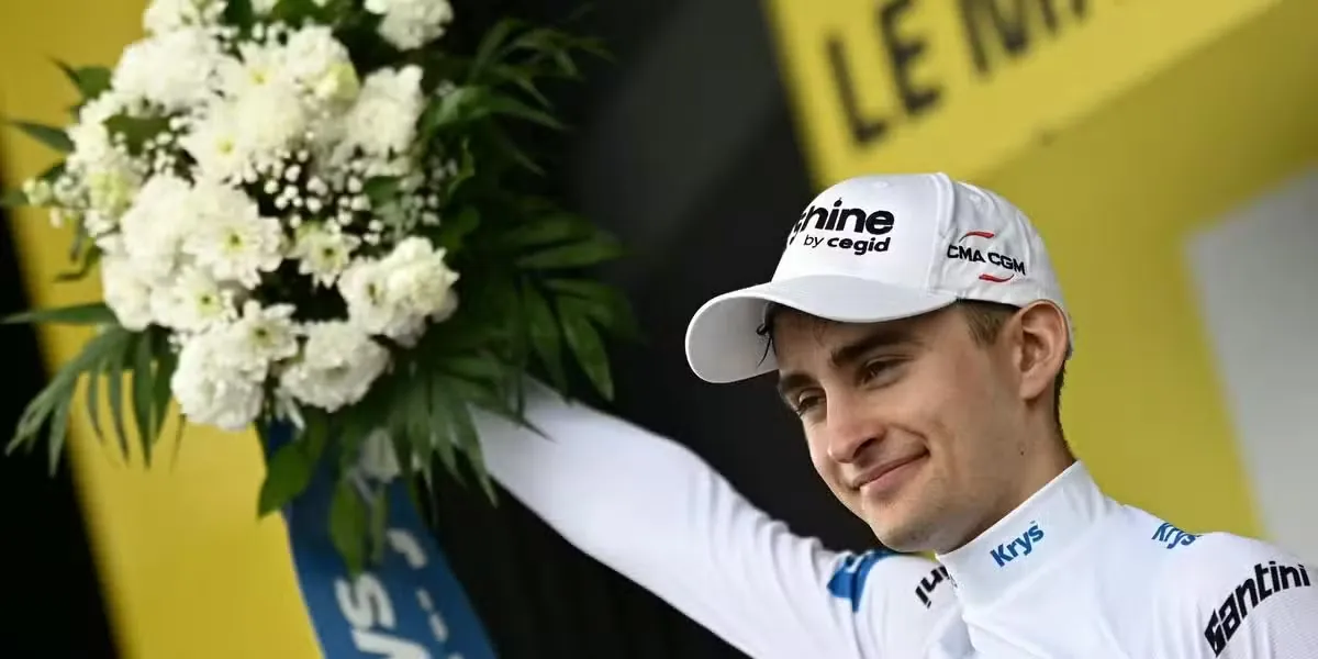 D&eacute;sormais Maillot blanc, Paul Seixas va probablement tenter de distancer ses rivaux pour une place sur le podium &agrave; Paris