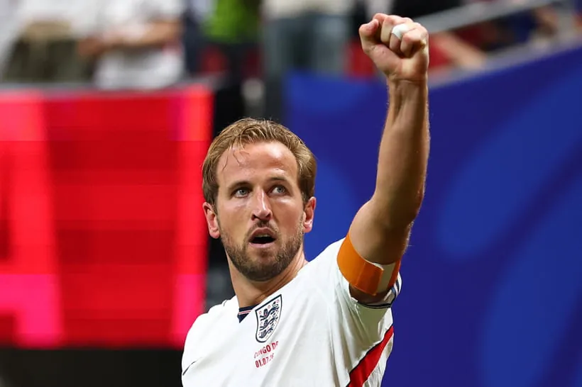 Coupe du monde 2026 : les Anglais sauv&eacute;s par Kane, le choc Belgique - S&eacute;n&eacute;gal, la France &eacute;c&oelig;urante... Matchs et r&eacute;sultats